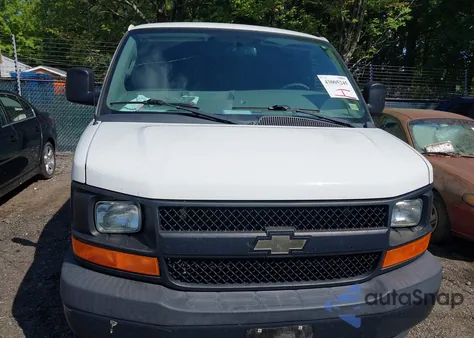 2017 Chevrolet Express 2500 Work Van из США, поврежденный, VIN 1GCWGAFFXH1255574